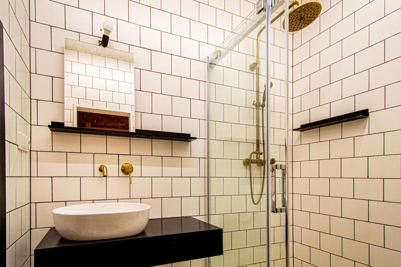4 Bedrooms 130m2 At The Main Square Praha