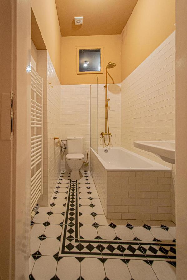 4 Bedrooms 130m2 At The Main Square Apartmán Praha